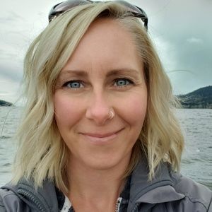 Meet your Posher, Angie